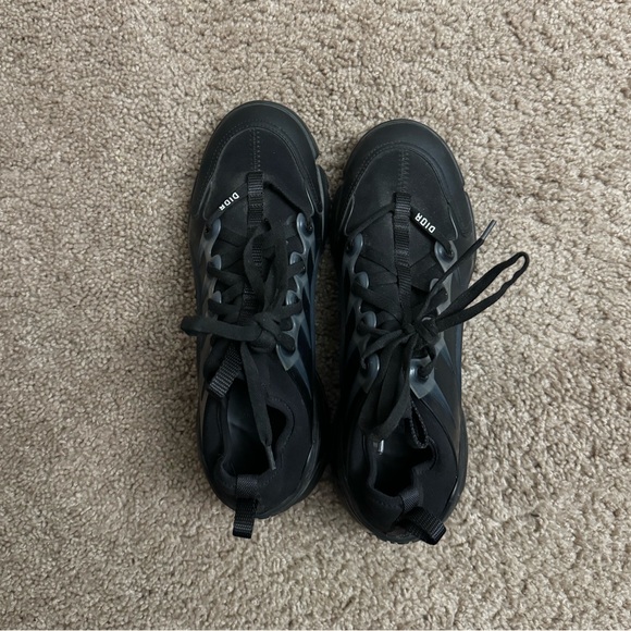 DIOR - D-Connect Sneaker - Picture 2 of 4